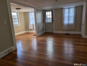 153 Main St in Canton, CT - Building Photo - Building Photo