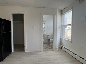 298 NEWARK Ave in Jersey City, NJ - Building Photo - Building Photo