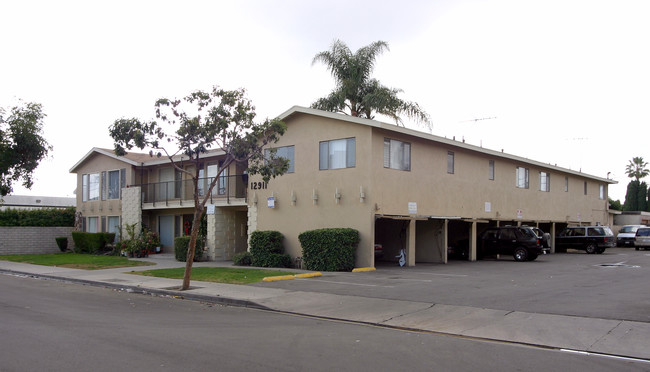 12911 Galway St in Garden Grove, CA - Building Photo - Building Photo