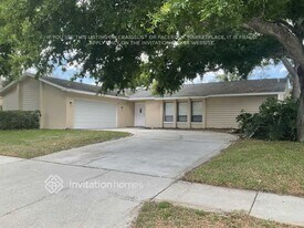 280 Millstone Dr in Palm Harbor, FL - Building Photo