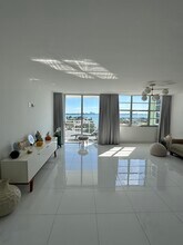 2100 Sans Souci Blvd, Unit 905 in North Miami, FL - Building Photo - Building Photo