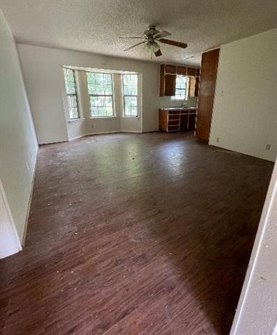 5804 Rosalyn Dr in Watauga, TX - Building Photo - Building Photo
