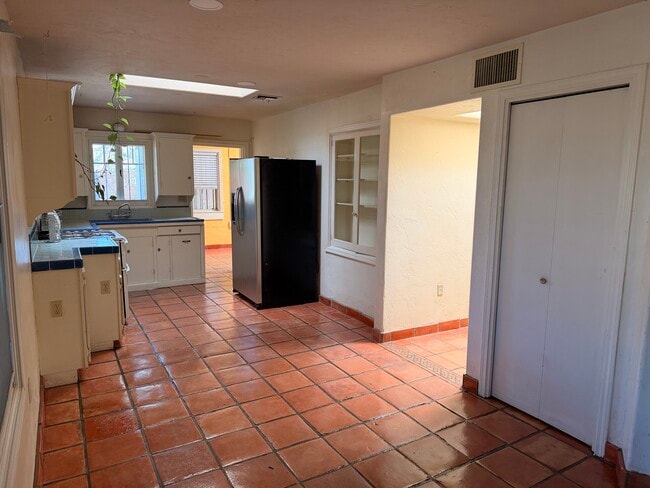 property at 3452 E Willard St