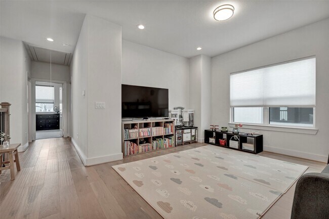8706 Ojeman Crk Ln in Houston, TX - Foto de edificio - Building Photo