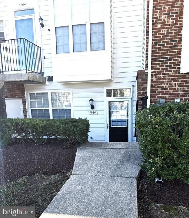 1160 Wickford Ct-Unit -10F in Crofton, MD - Building Photo