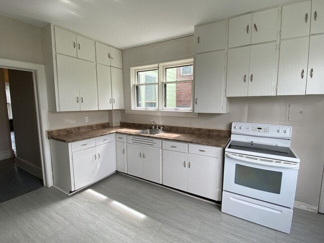 77 Hazen St in Saint John, NB - Building Photo - Building Photo