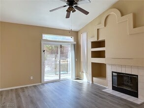 1829 Oak Bluffs Ave in North Las Vegas, NV - Building Photo - Building Photo