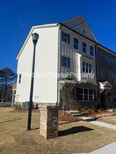 1598 Gin Blossom Cir in Lawrenceville, GA - Foto de edificio - Building Photo