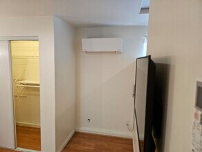 20624 Kittridge St in Winnetka, CA - Building Photo - Building Photo