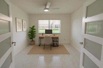5622 Royal Lake Cir in Boynton Beach, FL - Building Photo - Building Photo
