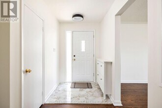 26 Paragon Rd in Toronto, ON - Building Photo - Building Photo
