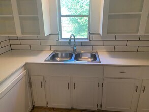 2306 28th Ave N in Texas City, TX - Building Photo - Building Photo