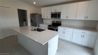 3809 20th St SW in Lehigh Acres, FL - Building Photo