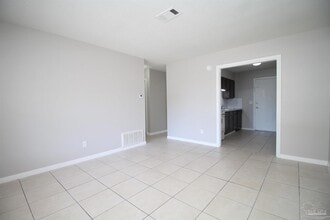 10151 Guidy Ln in Pensacola, FL - Building Photo - Building Photo