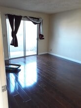 11052 Lower Azusa Rd, Unit 8 in El Monte, CA - Building Photo - Building Photo