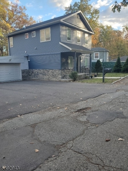 13 Roger Ave in Wanaque, NJ - Building Photo - Building Photo