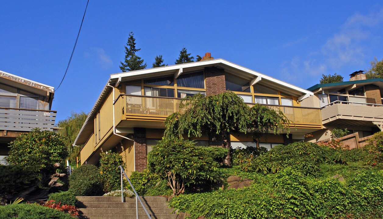 3421 23rd Ave W in Seattle, WA - Foto de edificio
