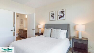 1291 S Ulster St, Unit 1301-500 in Denver, CO - Foto de edificio - Building Photo