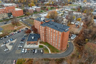 John Prete Apartments in West Haven, CT - Foto de edificio - Building Photo
