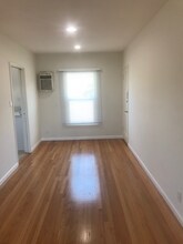 209 W Maple St in Glendale, CA - Building Photo - Building Photo