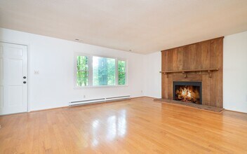 510 Coolidge St in Chapel Hill, NC - Building Photo - Building Photo