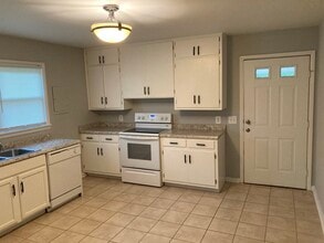 1201 Avenue C SE in Cullman, AL - Building Photo - Building Photo