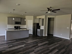 17179 Cherokee Trce in Independence, LA - Building Photo - Building Photo