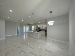 721 NE 11th Terrace in Cape Coral, FL - Building Photo - Building Photo