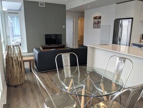 202-214 14 Ave SW in Calgary, AB - Building Photo - Building Photo