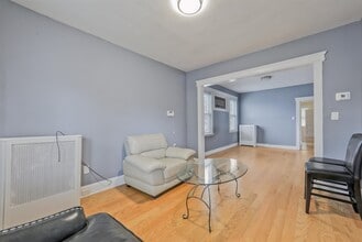 26 Montrose Terrace in Irvington, NJ - Foto de edificio - Building Photo