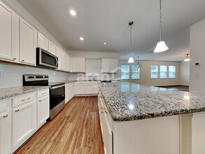 2816 Wilder Meadows Ln in Plant City, FL - Building Photo - Building Photo