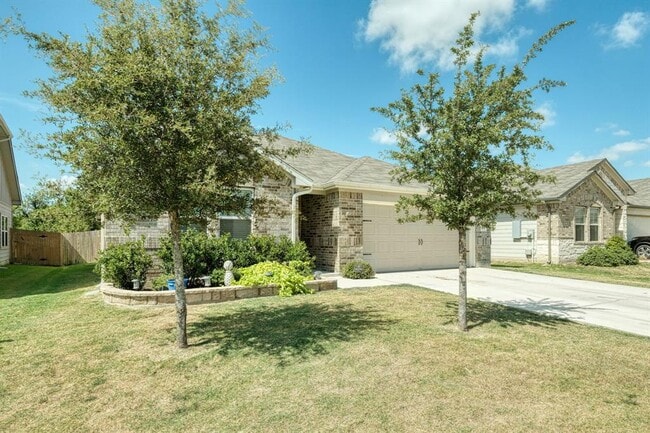 424 Windy Reed Rd in Hutto, TX - Building Photo - Building Photo
