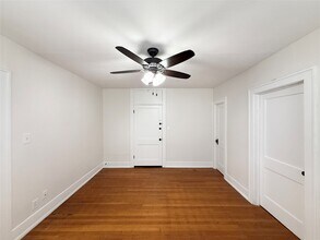 1126 Berthea St in Houston, TX - Building Photo - Building Photo