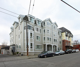 Residences at Fifth North in Seattle, WA - Building Photo - Building Photo