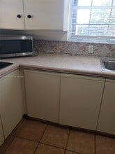 4610 SW 116th Ave in Miami, FL - Building Photo - Building Photo