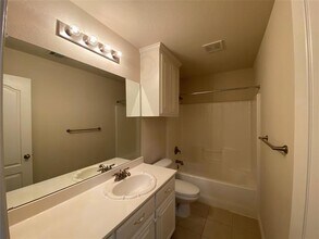 1835 Woodchase Dr in Fort Worth, TX - Building Photo - Building Photo