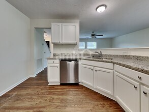 216 Heftner Cir in Maineville, OH - Building Photo - Building Photo