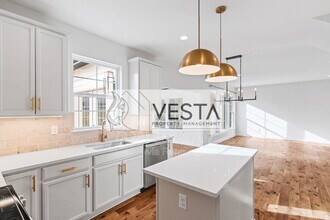 86 Scott Mdws Dr in Asheville, NC - Building Photo - Building Photo