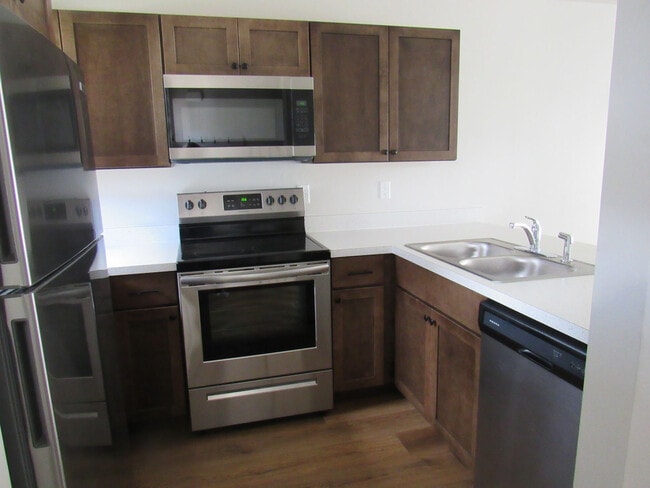 Mountain Man Apartments in Kalispell, MT - Building Photo - Building Photo