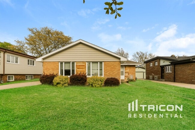 property at 2231 Sherwood Ave