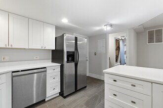 5611 N Glenwood Ave in Chicago, IL - Building Photo - Building Photo