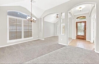 14610 Southern Magnolia Cir in Houston, TX - Building Photo - Building Photo