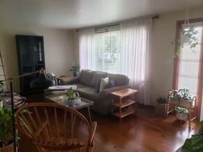822 Bruce Ave in Mount Joy, PA - Building Photo - Building Photo