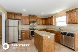 202 Golfview Dr in Pleasant Hill, MO - Building Photo - Building Photo