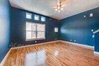 5941 S Loop E photo'