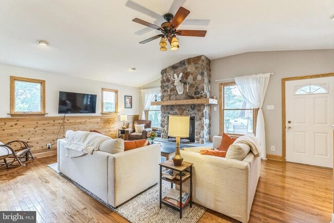 property at 1228 East Ave