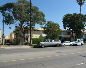 Oxnard Apartments in North Hollywood, CA - Building Photo - Building Photo