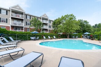 Carlton Oaks in Salem, NH - Building Photo - Building Photo