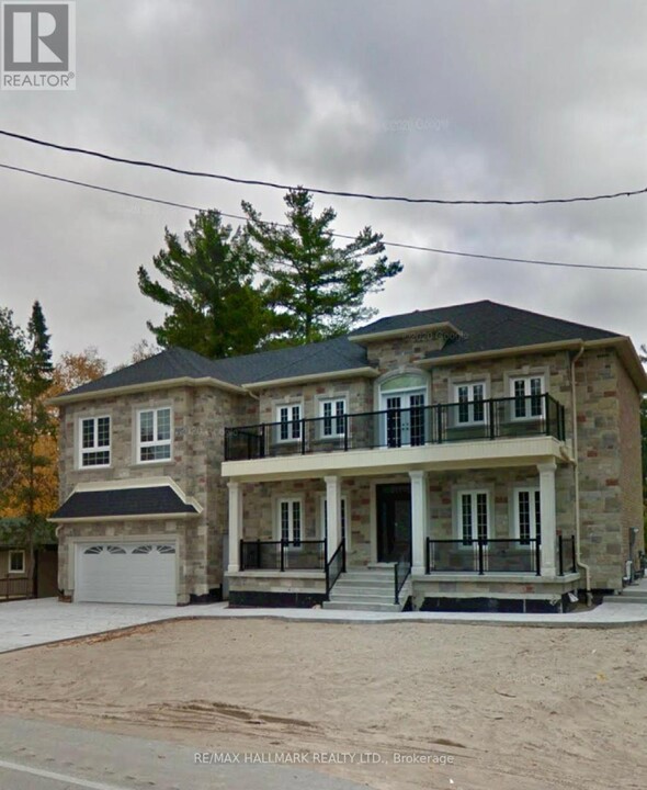 807 Eastdale Dr in Wasaga Beach, ON - Building Photo