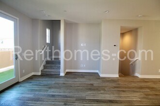 4326 Star Path Way in Oceanside, CA - Building Photo - Building Photo